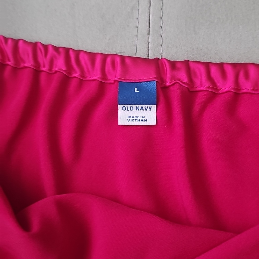 Old Navy Fuchsia Satin Midi Skirt - Picture 3 of 5